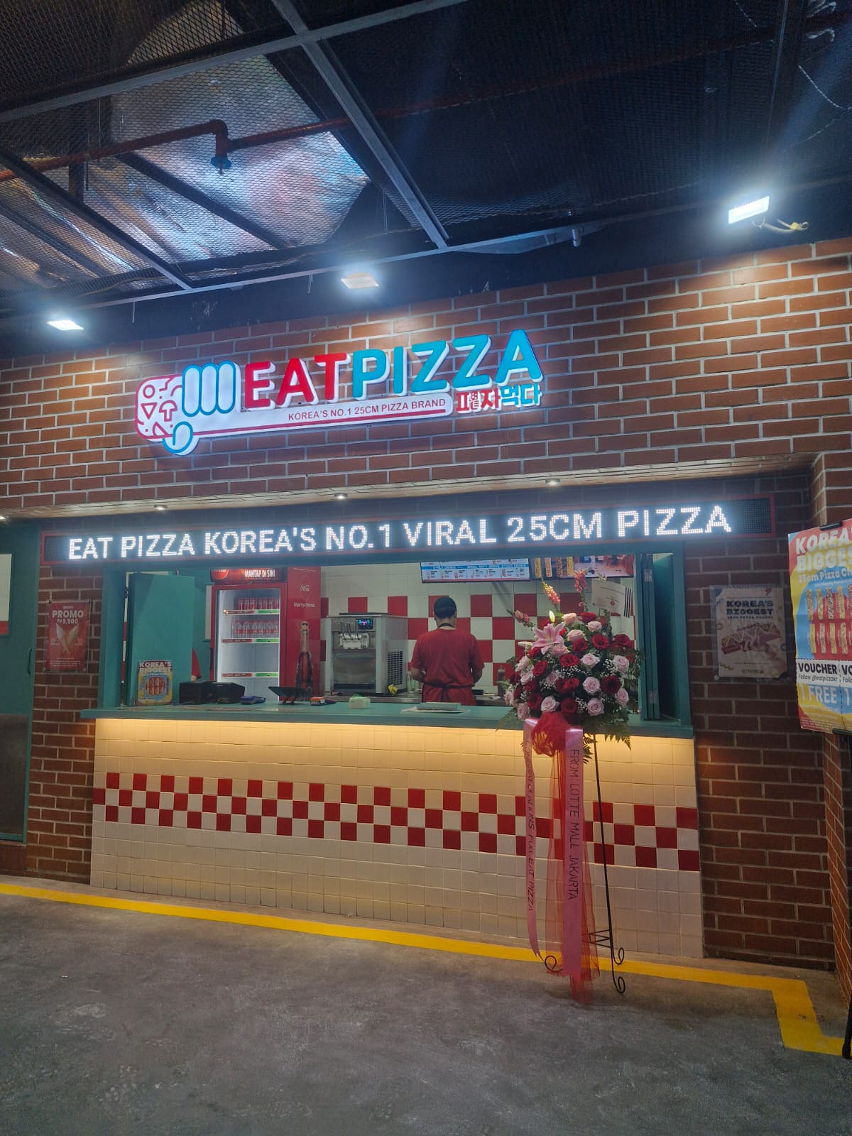 eat pizza 2